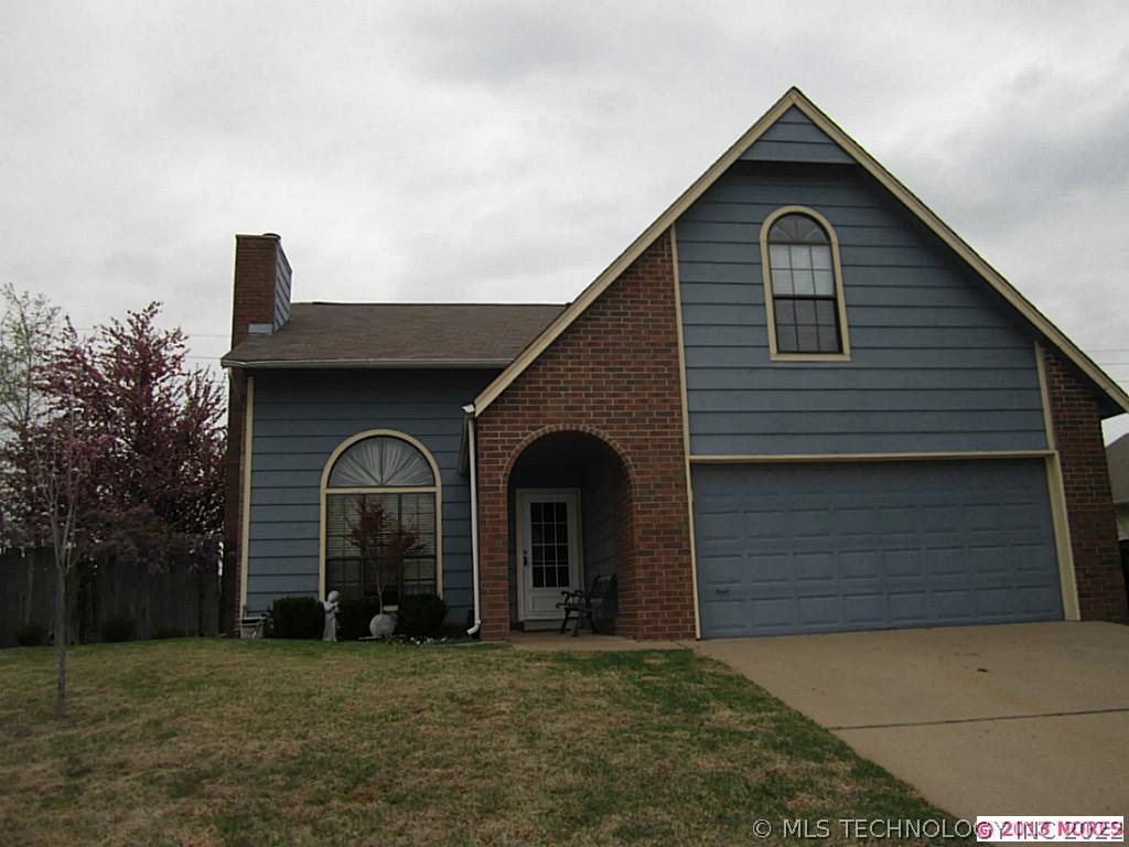11907 N 90th Street Property Photo 1