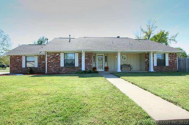 8510 E 92nd Street Property Photo 1