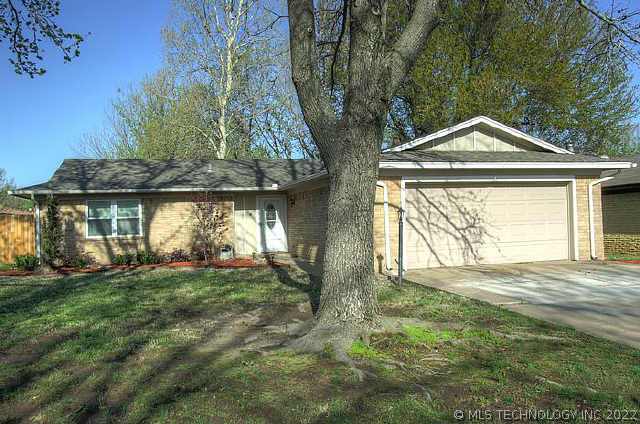 4332 S Cedar Court Property Photo 1