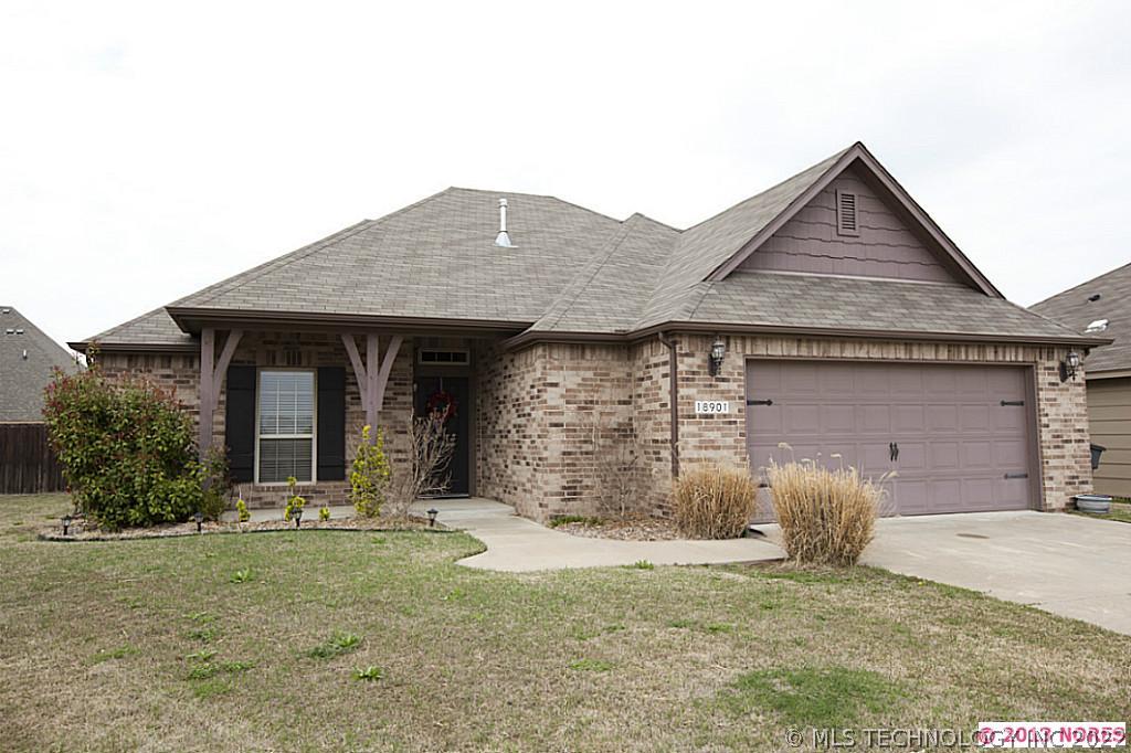 18901 E 49th Street Property Photo 1