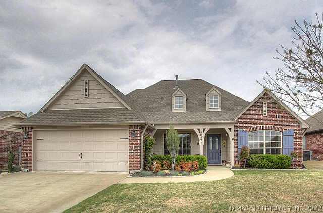 20271 E 45th Street Property Photo 1