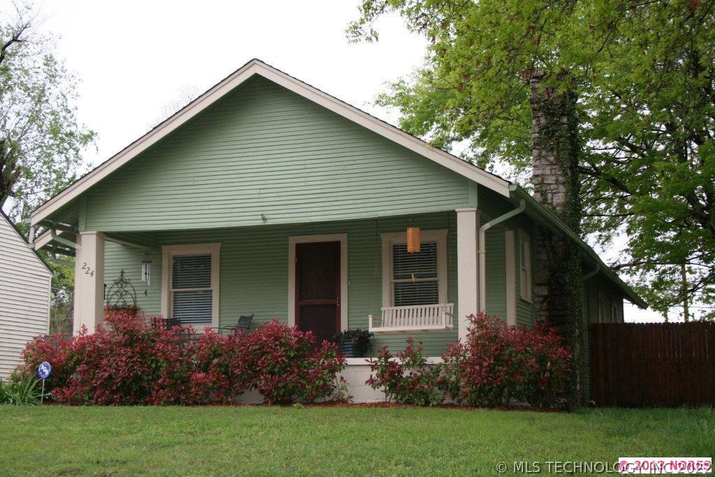 224 S Quebec Avenue Property Photo 1