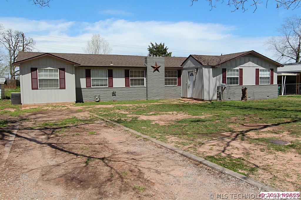 711 E 6th Avenue Property Photo 1