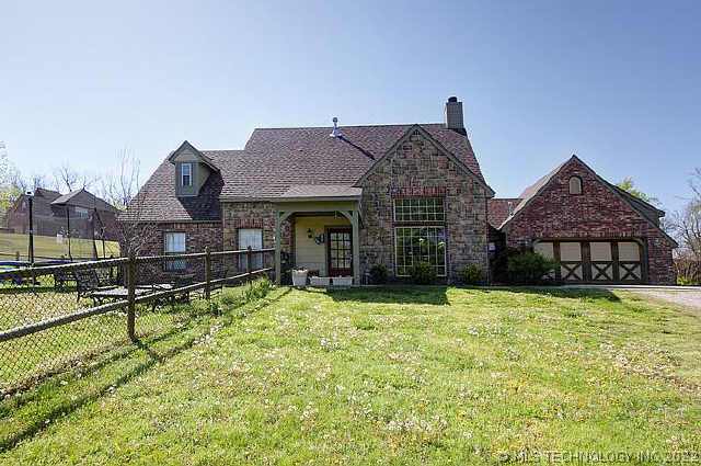13110 E 500 Road Property Photo 1