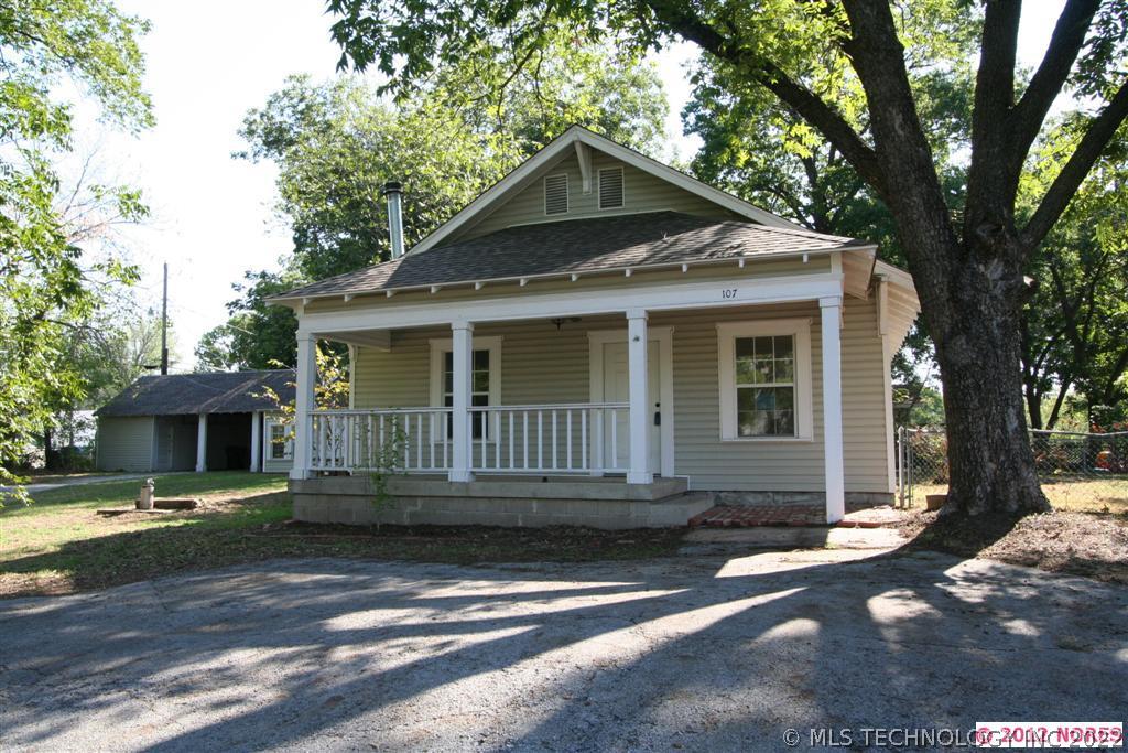 107 E Jackson Avenue Property Photo 1