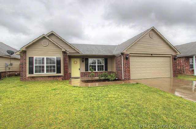 6 E Falcon Drive Property Photo 1