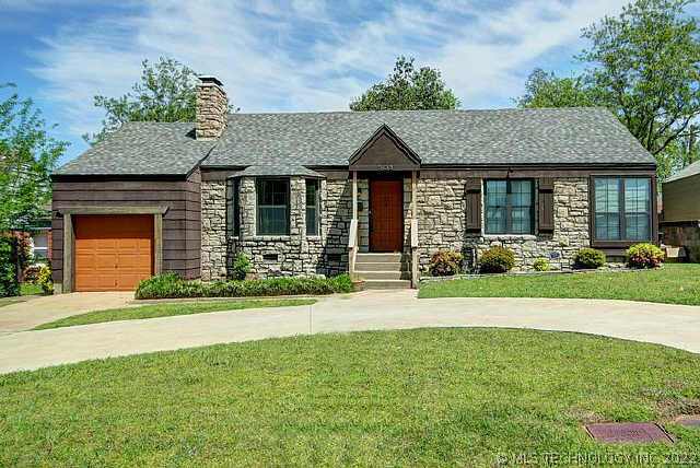 5033 E 3rd Street Property Photo 1