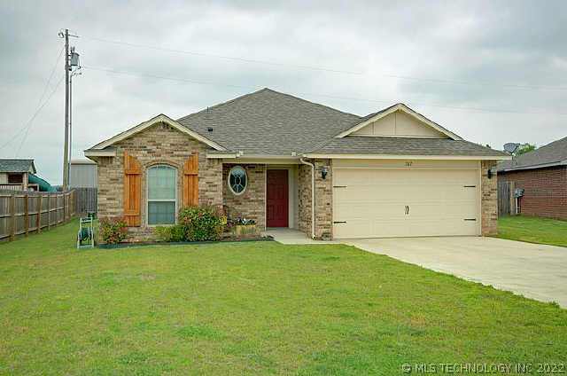 207 W Dillon Drive Property Photo 1
