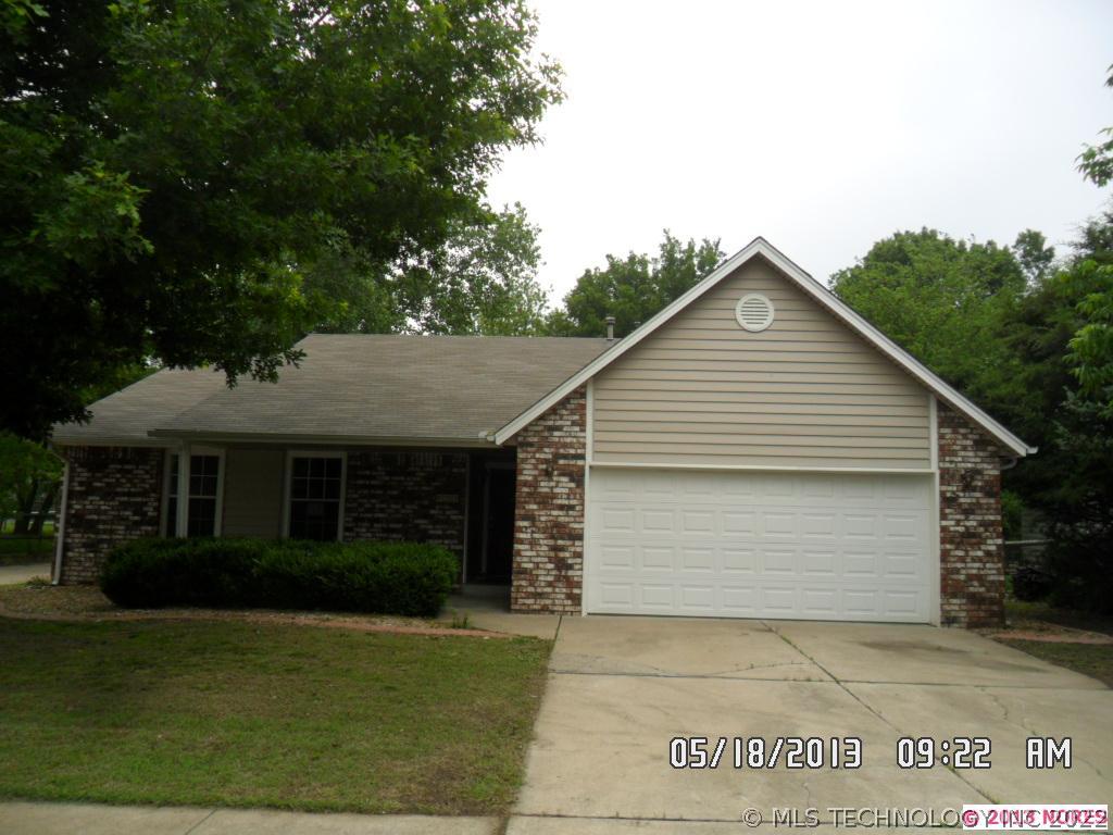 2520 W Fulton Street Property Photo 1
