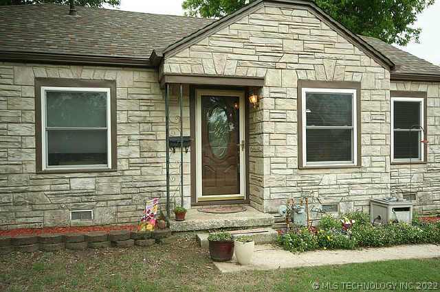 4736 E 6th Street Property Photo 1