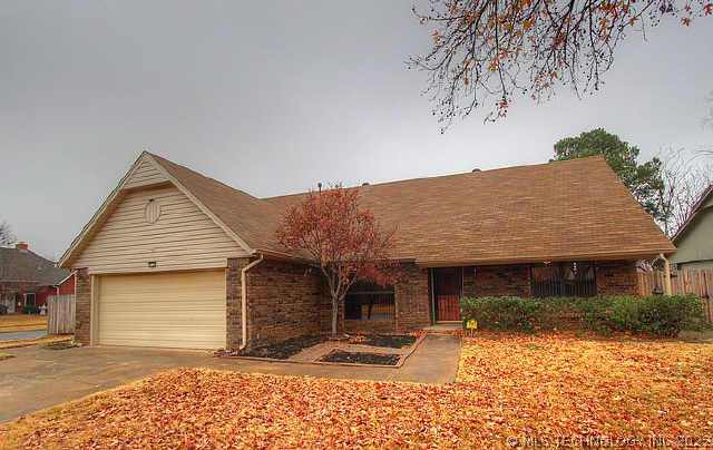 919 N Holly Street Property Photo 1
