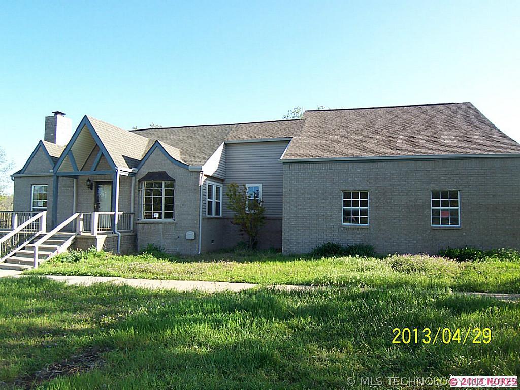 18703 W Chickasaw Road Property Photo 1