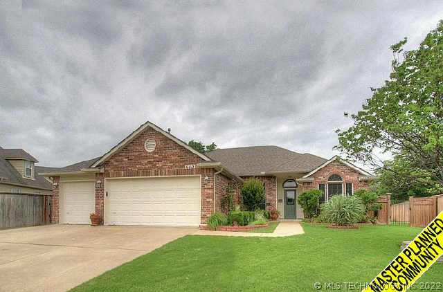 6412 E Forest Ridge Boulevard Property Photo 1