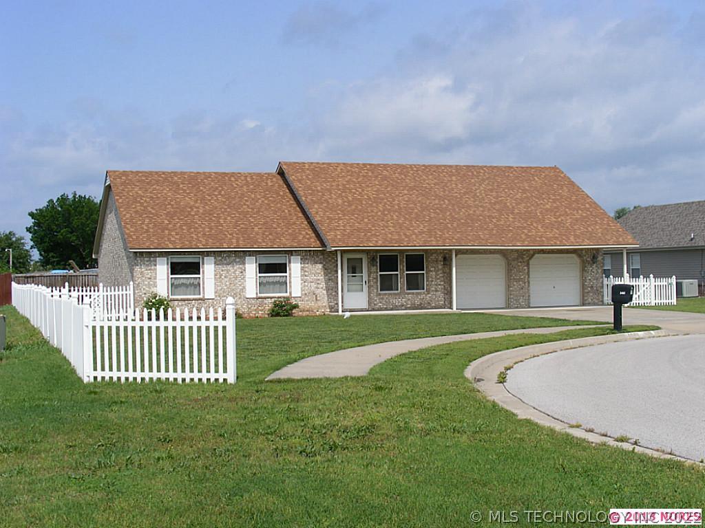 2407 Pheasant Drive Property Photo 1