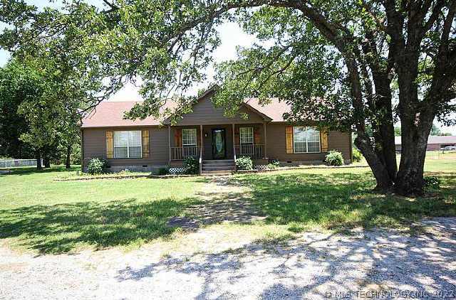 9805 S 4050 Road Property Photo 1