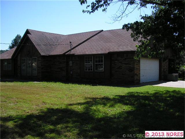 1087 N 427 Road Property Photo 1