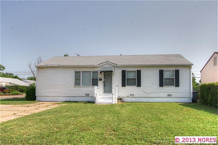 5803 E King Street Property Photo 1