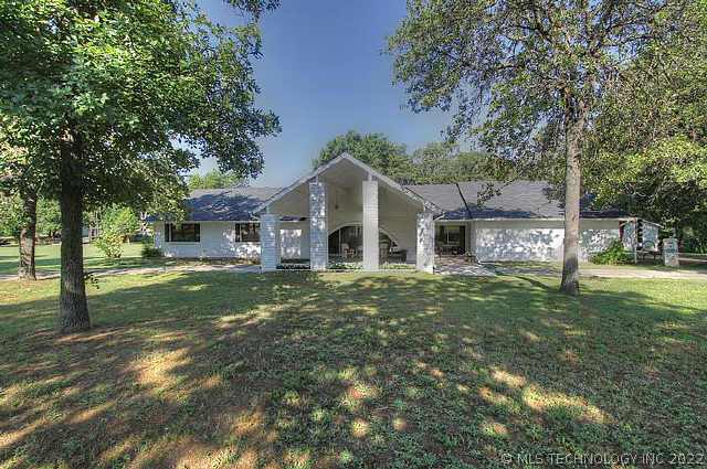 15406 Foreacre Circle Property Photo 1