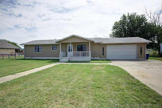 11615 N 190th East Avenue Property Photo 1