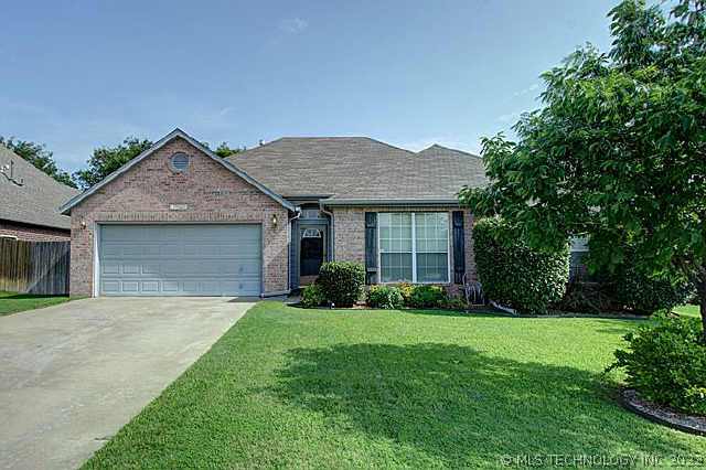 19925 E 46th Street Property Photo 1