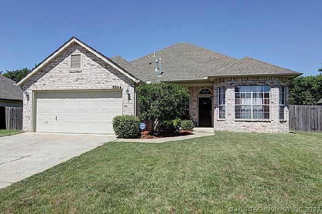3004 W Toledo Circle Property Photo 1