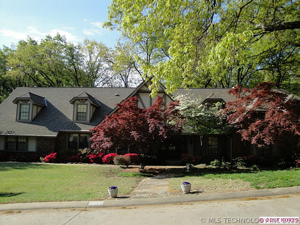 4304 E 98th Street Property Photo 1
