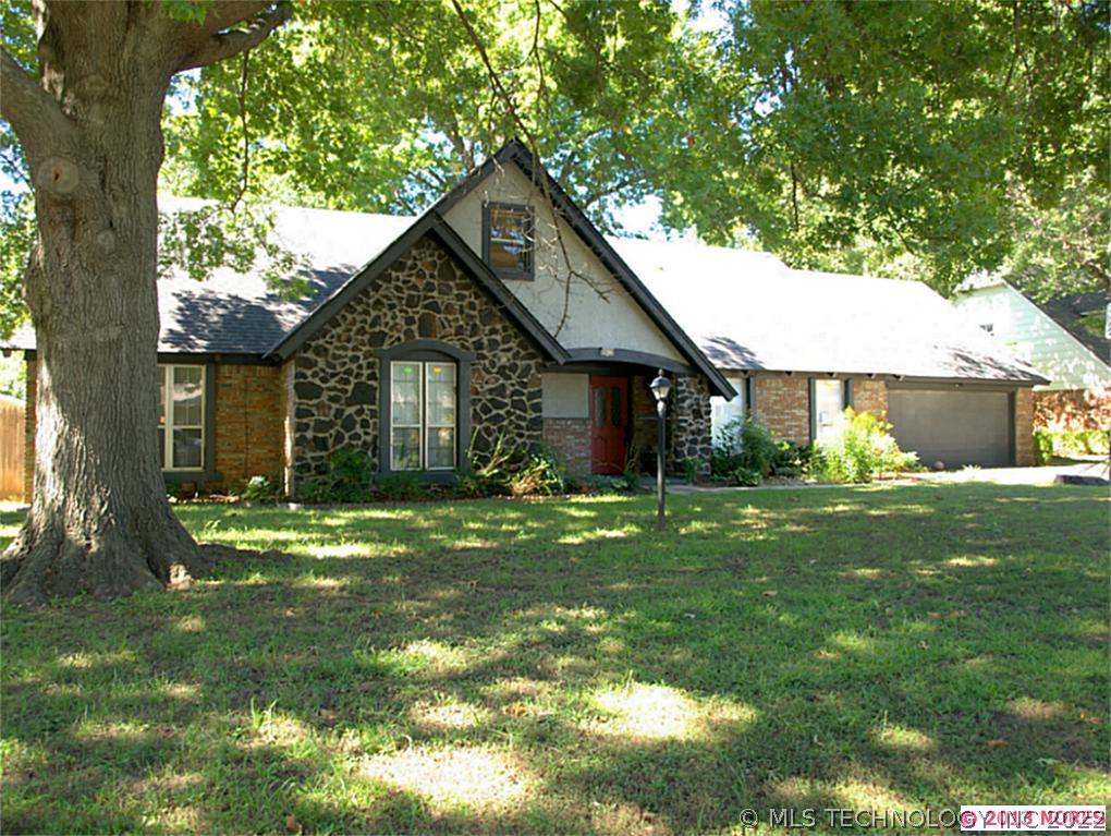 8410 Willow Springs Court Property Photo 1