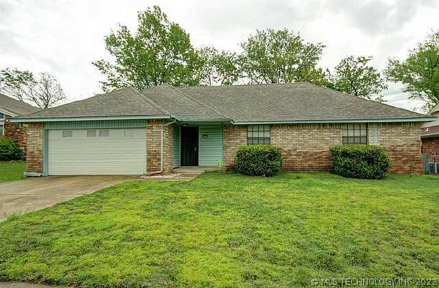 2911 S 140th E Avenue Property Photo 1