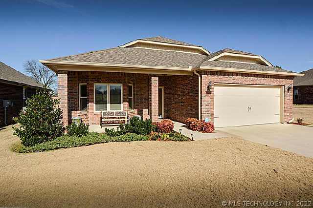 10737 Masters Circle Property Photo 1