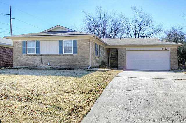 8802 E 58th Street Property Photo 1