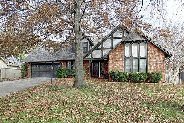 7315 E 85th Street Property Photo 1