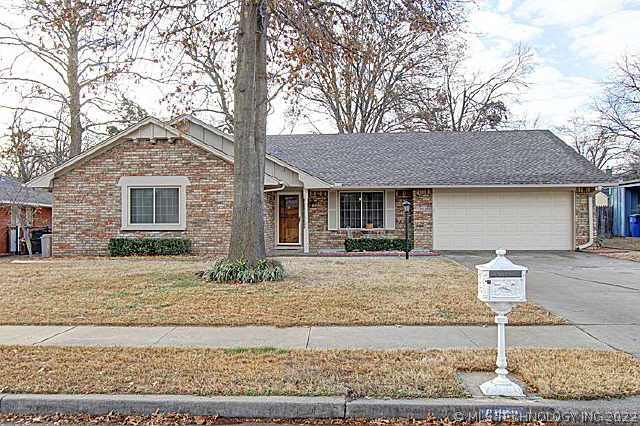 6952 E 74th Street Property Photo 1