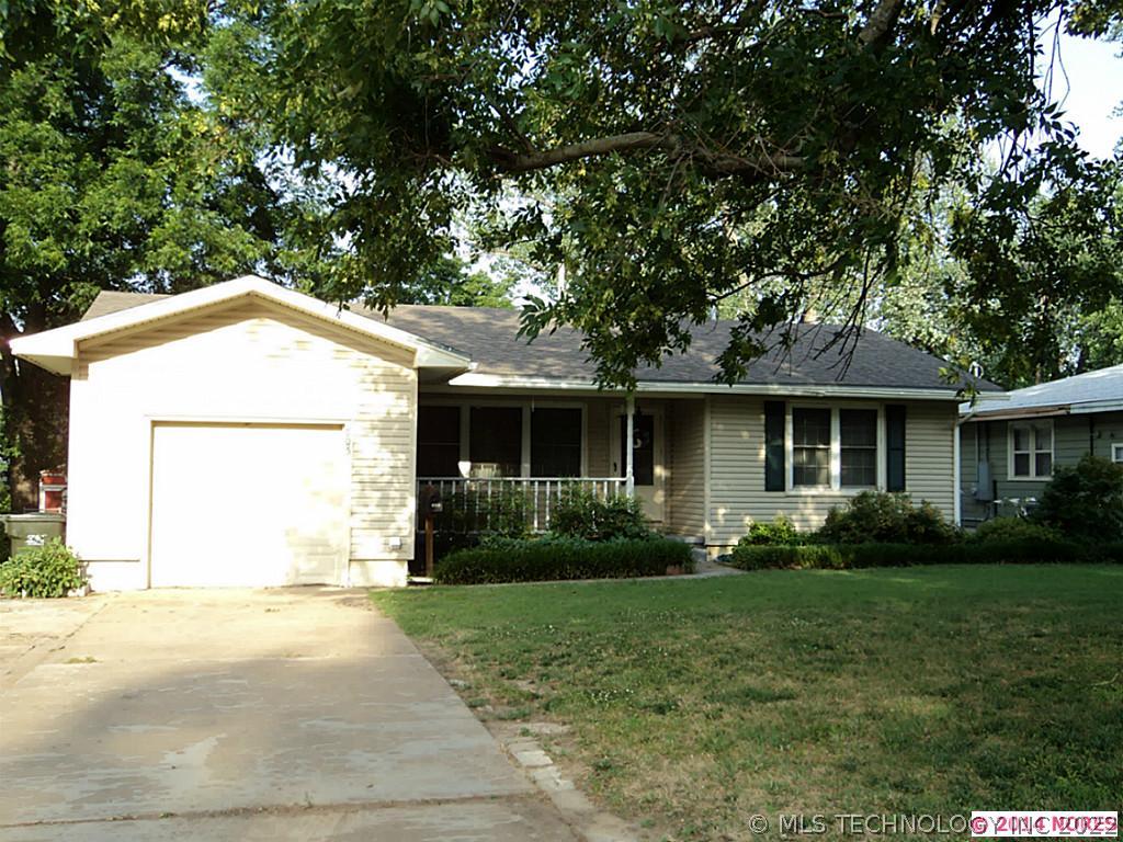 705 N D. Avenue Property Photo 1