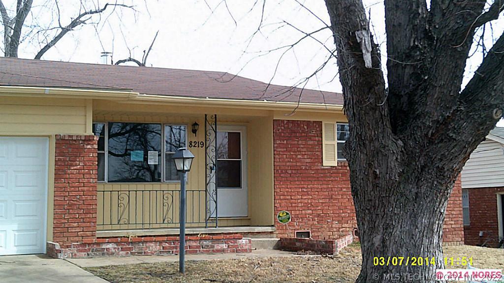 8219 E 23rd Street Property Photo 1