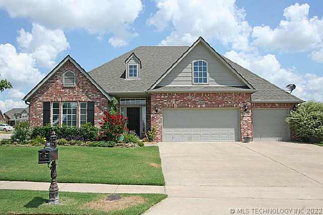 2408 W Quinton Street Property Photo 1