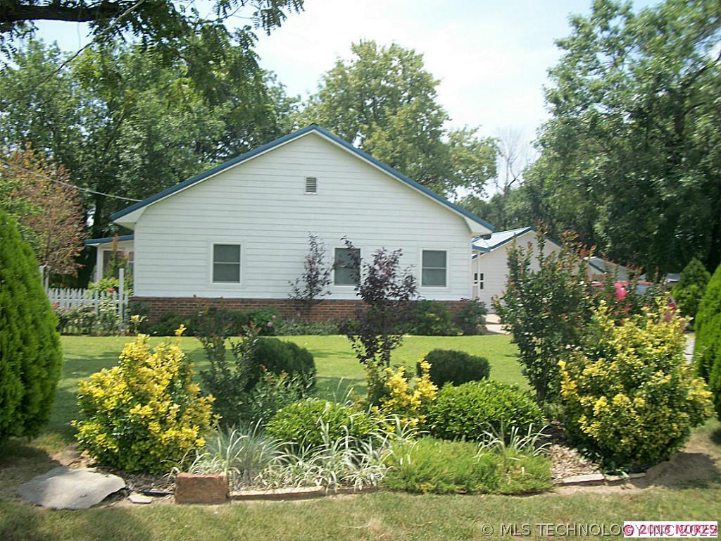 636 Hampton Road Property Photo 1