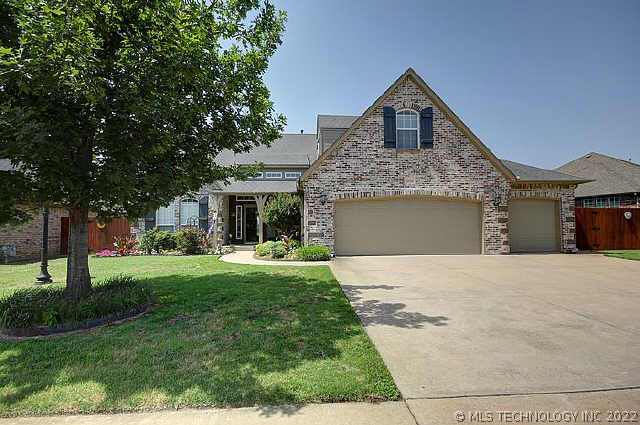 10018 E 93rd Street Property Photo 1