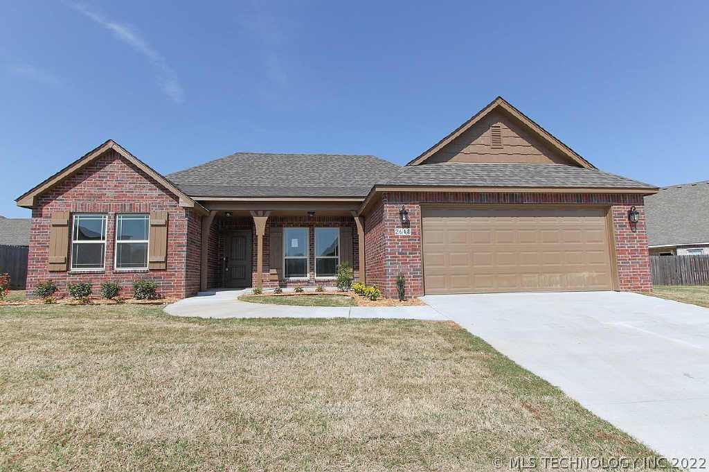 2618 S 16th Place Property Photo 1