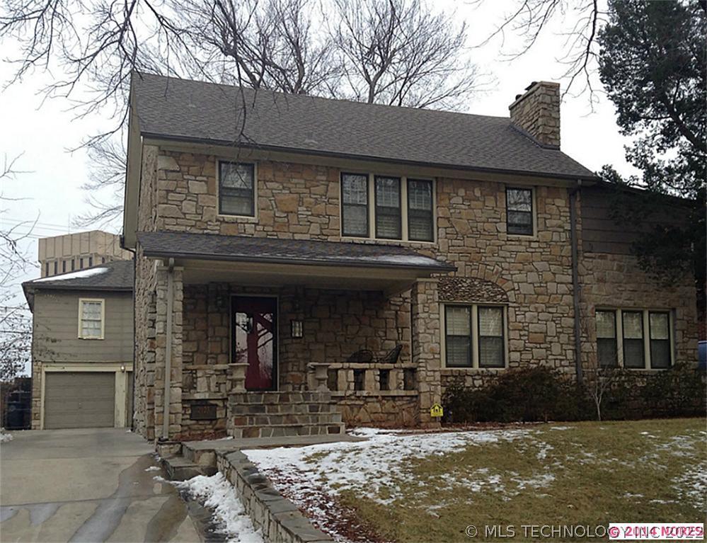 2123 S St Louis Avenue Property Photo 1