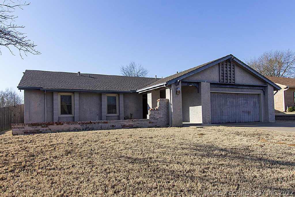 1906 Timberton Road Property Photo 1