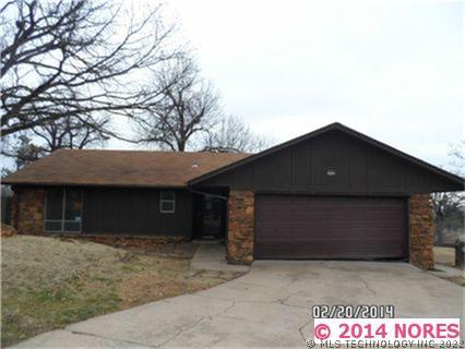 2402 W Oklahoma Street Property Photo 1