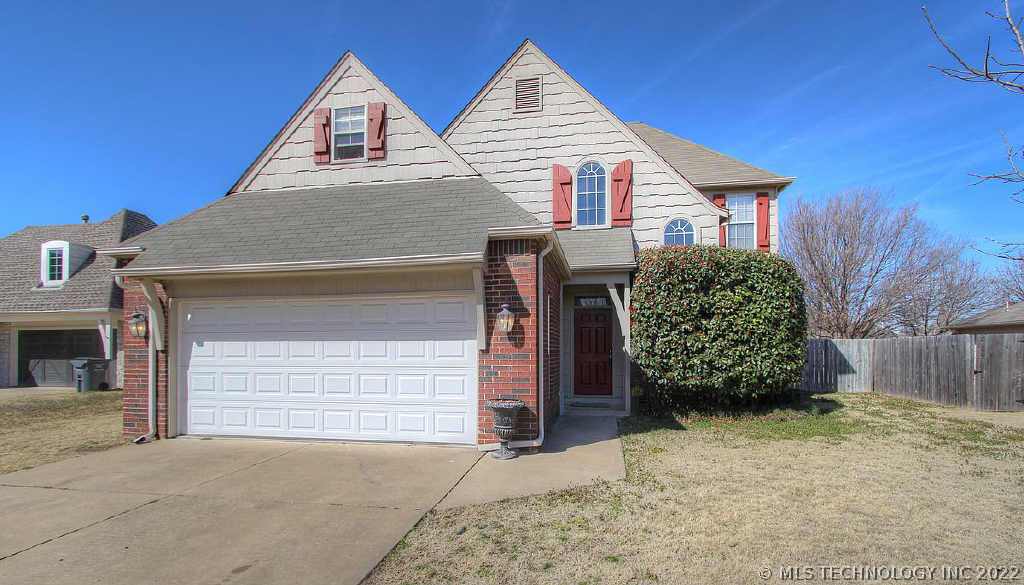 11708 S Gum Avenue Property Photo 1
