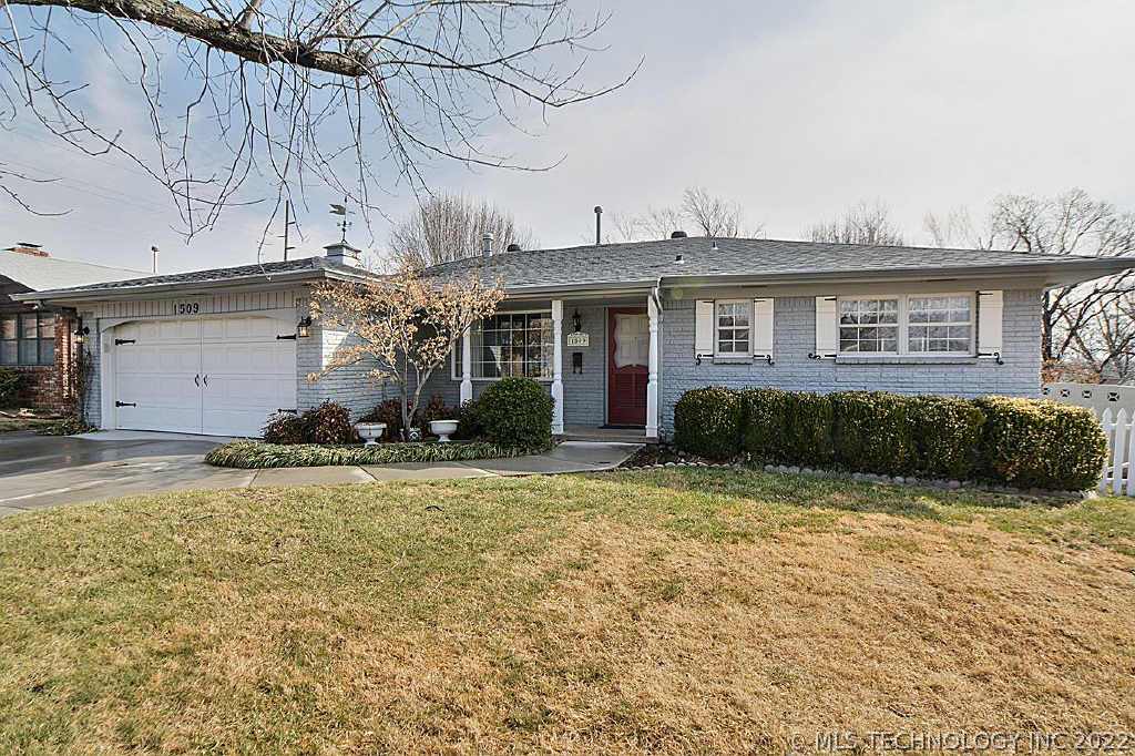 1509 S 68th Avenue Property Photo 1