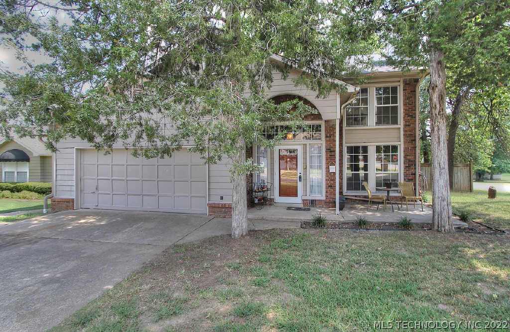 3433 Springtree Lane Property Photo 1