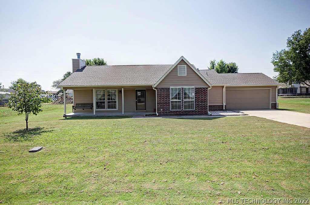 9176 E Holliday Drive Property Photo 1