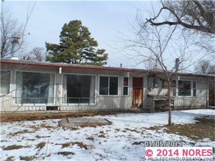 5726 E 26th Street Property Photo 1