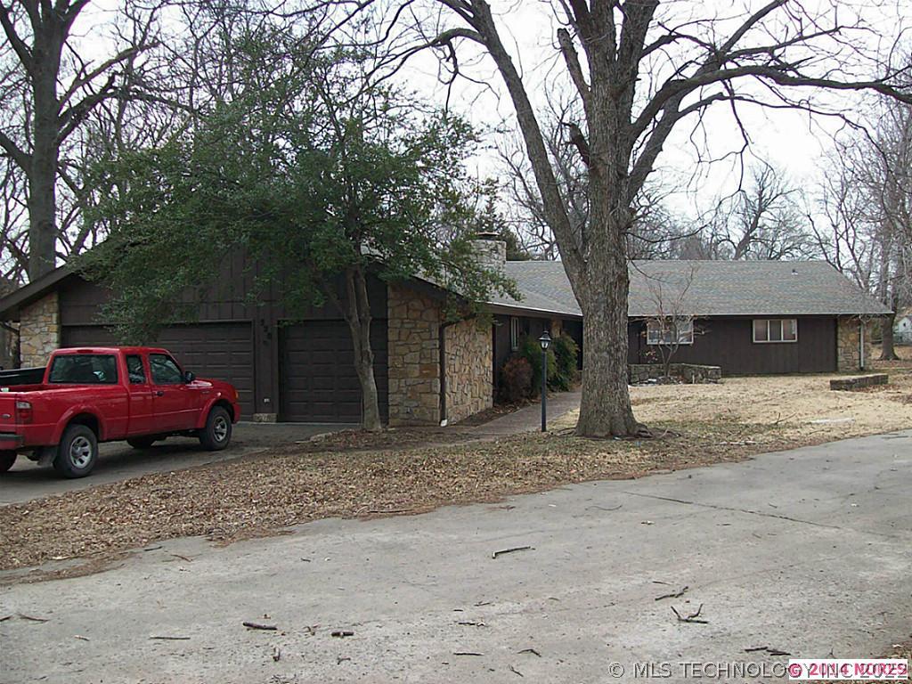 520 Cherry Point Lane Property Photo 1