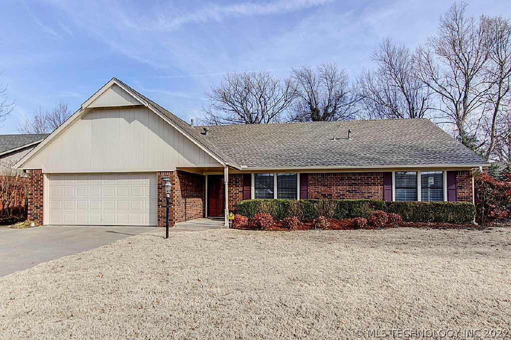 8315 E 108th Street Property Photo 1