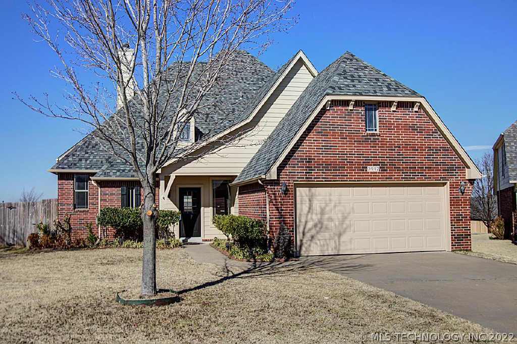 3912 W Waco Street Property Photo 1