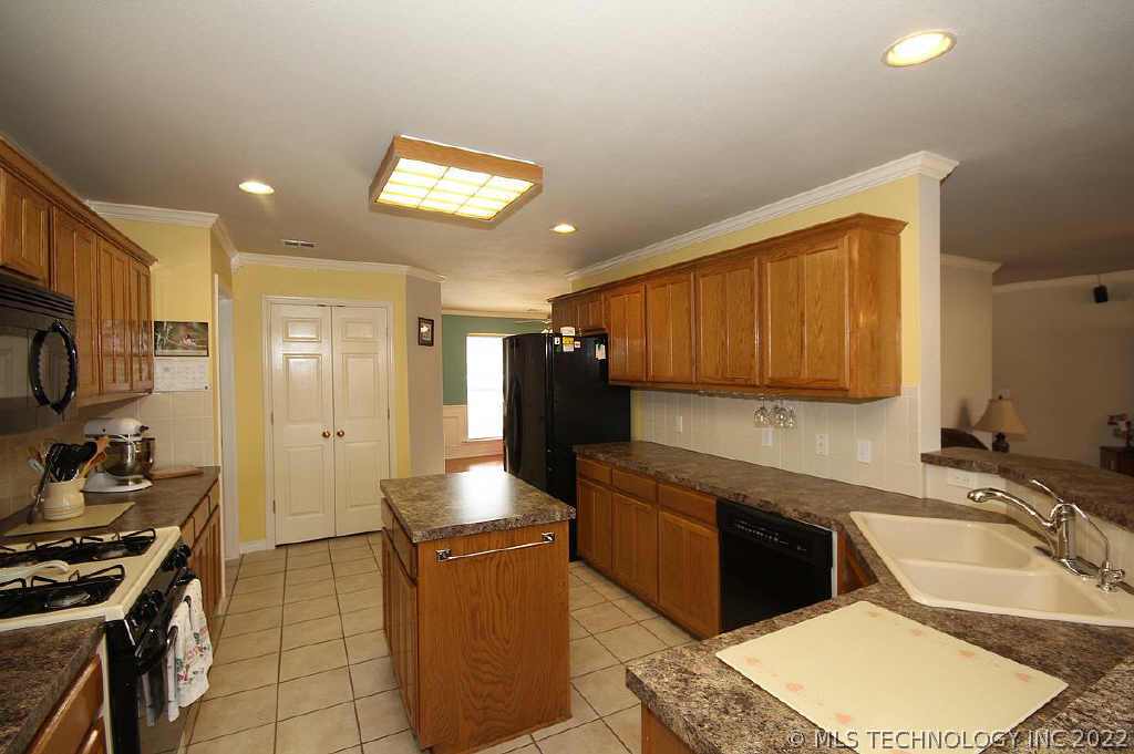 10694 E 142nd Place Property Photo 1